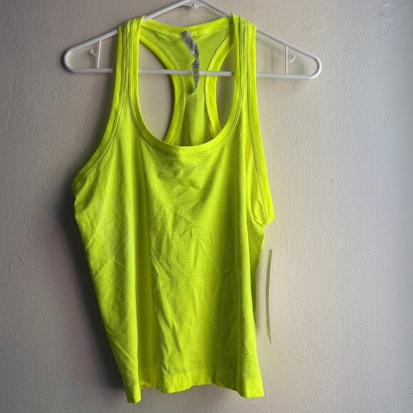 LULULEMON SWIFTLY TECH RACERBACK TANK TOP 2.0 RACE LENGTH HIGHLIGHT YELLOW - Picture 3 of 6